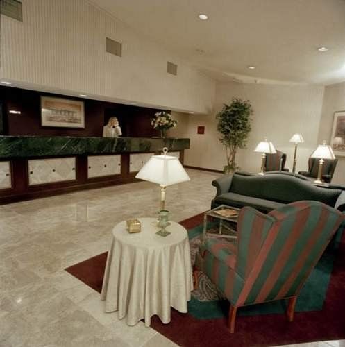 Congress Hotel & Suites Norcross Interior photo